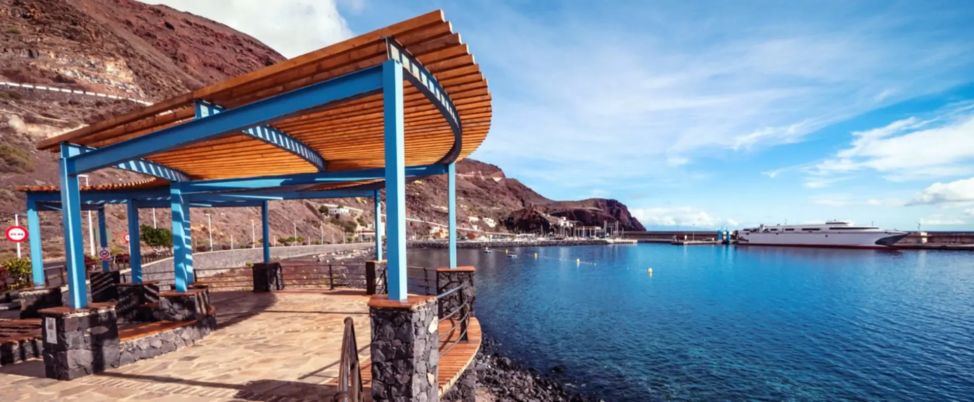 Visita el artículo Puerto de la Estaca: la playa que te recibe en El Hierro Imagen destacada para el artículo: Puerto de la Estaca: la playa que te recibe en El Hierro