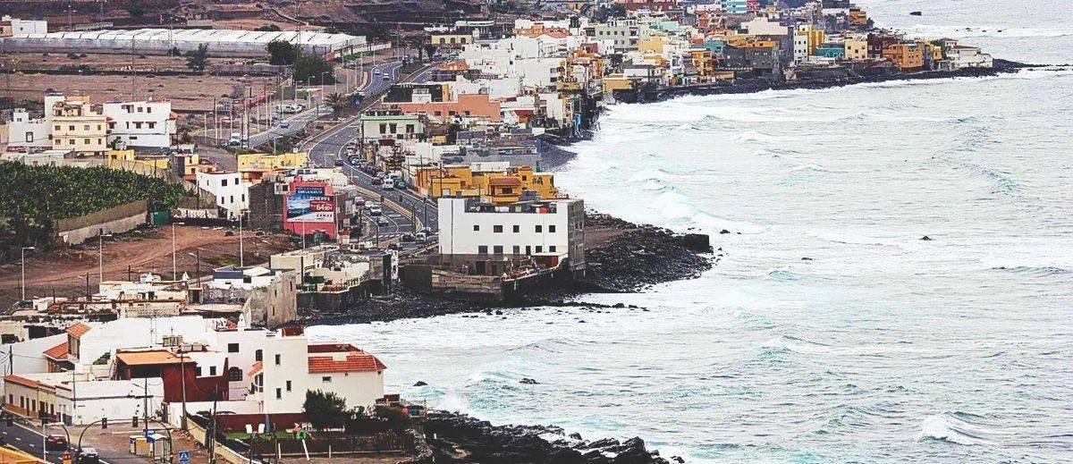 Playa de San Andrés: Un Rincón para Surfistas en el Norte de Gran Canaria Imagen destacada del artículo: Playa de San Andrés: Un Rincón para Surfistas en el Norte de Gran Canaria