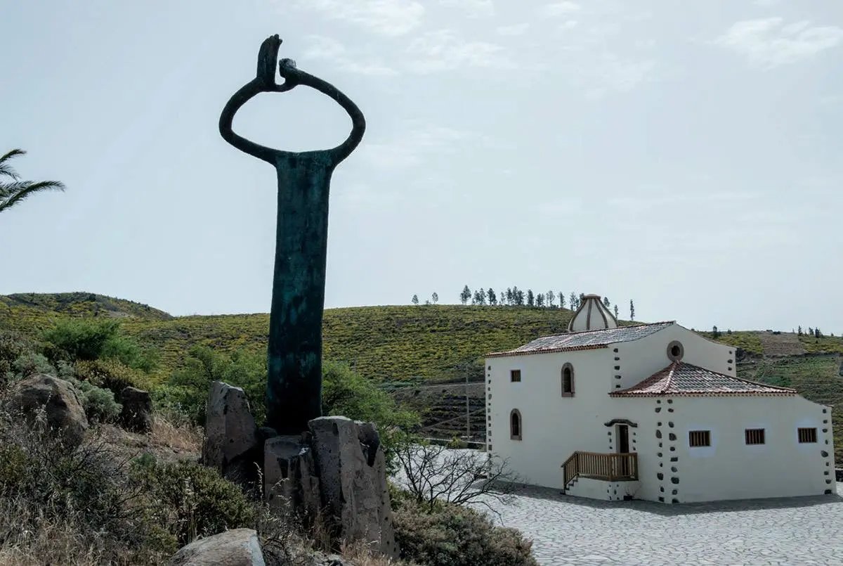 Imagen destacada del artículo: Silbo Gomero: El Eco Ancestral que Desafía al Tiempo y la Distancia