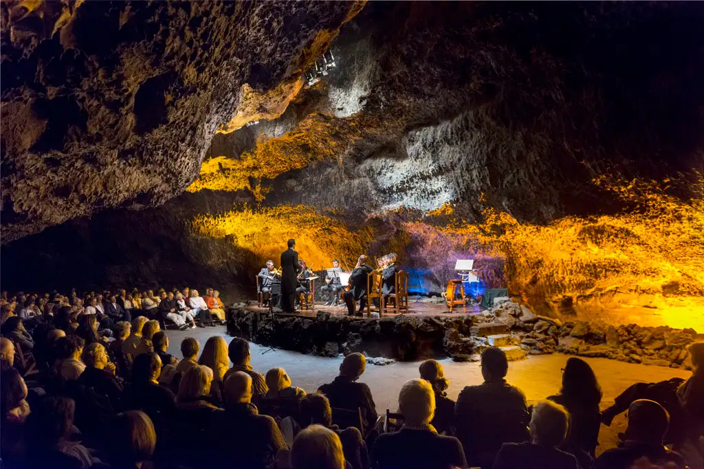 Cueva de los Verdes: Guía Completa de la Maravilla Volcánica de Lanzarote 3